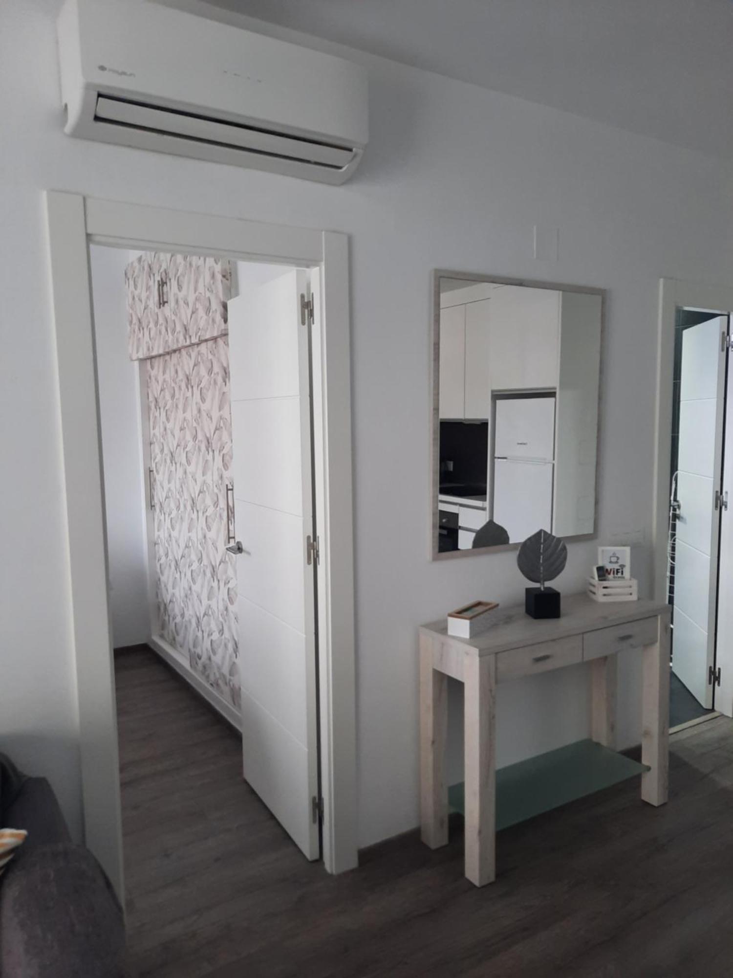 Benalbeach Holidays بينالماذينا الغرفة الصورة