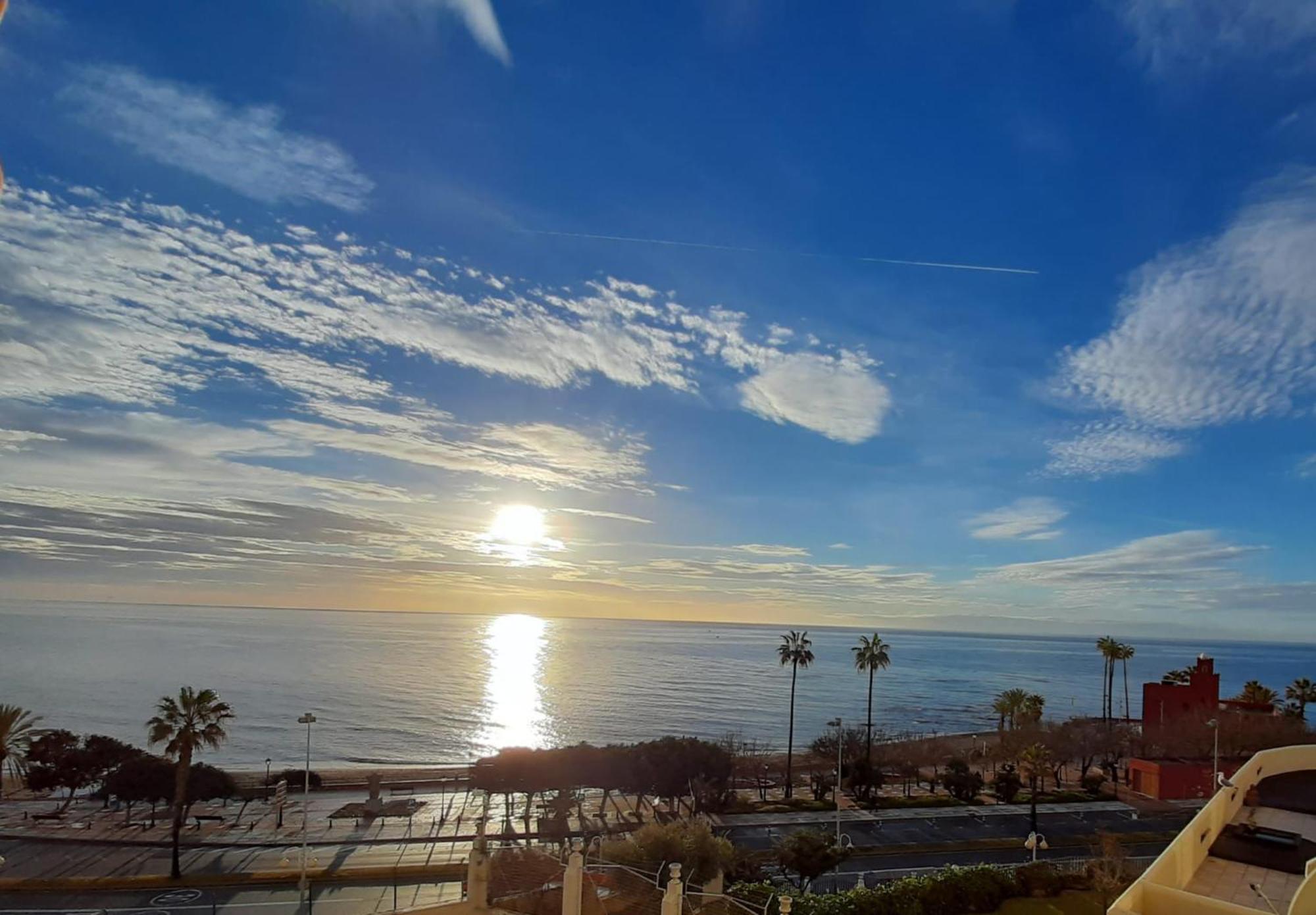 Benalbeach Holidays بينالماذينا الغرفة الصورة